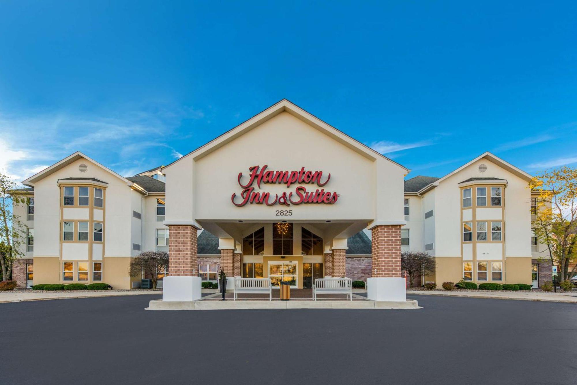 Hampton Inn & Suites Chicago-Hoffman Estates Exterior photo